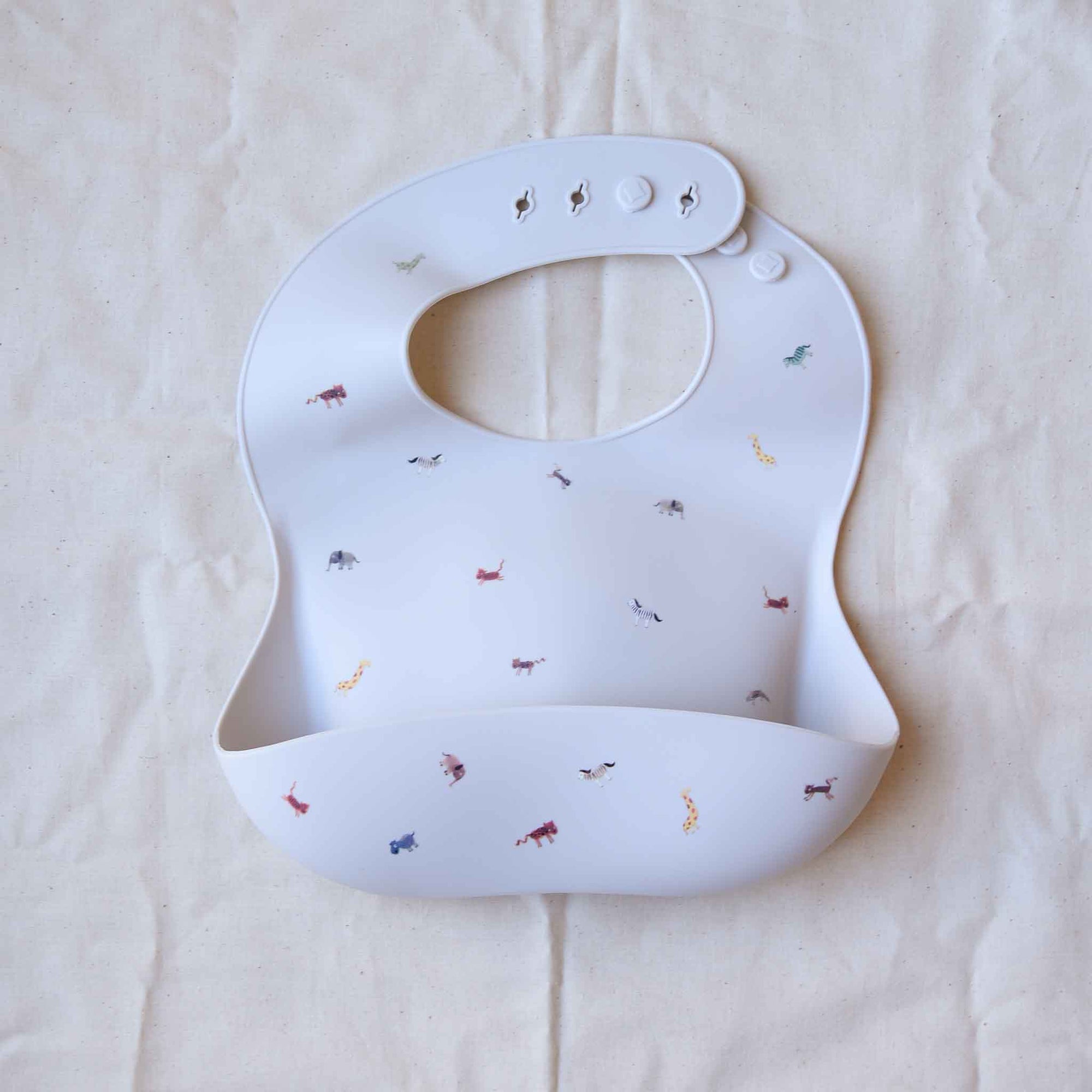 Mushie Silicone Bib animals