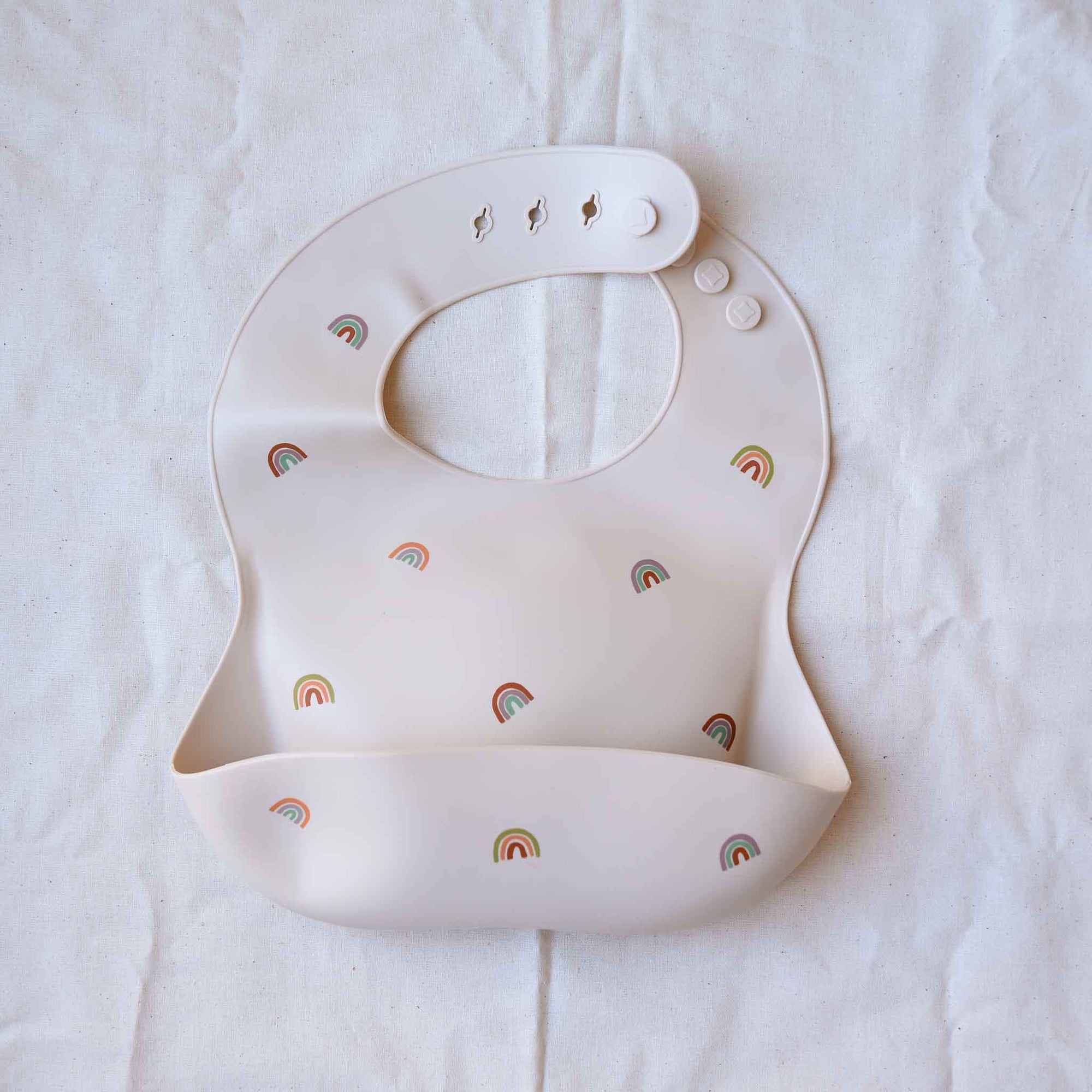 Mushie Silicone Bib rainbow