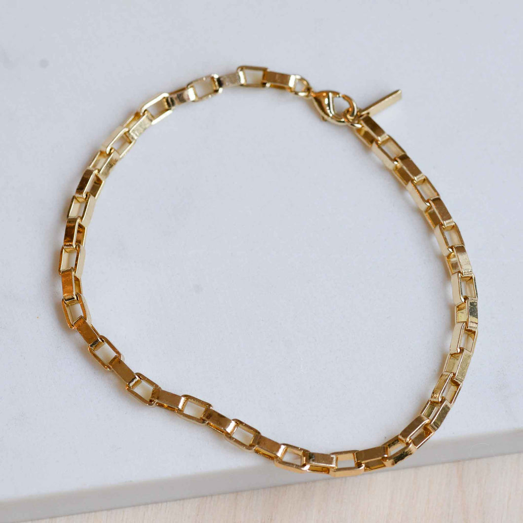 clarity chain bracelet gold